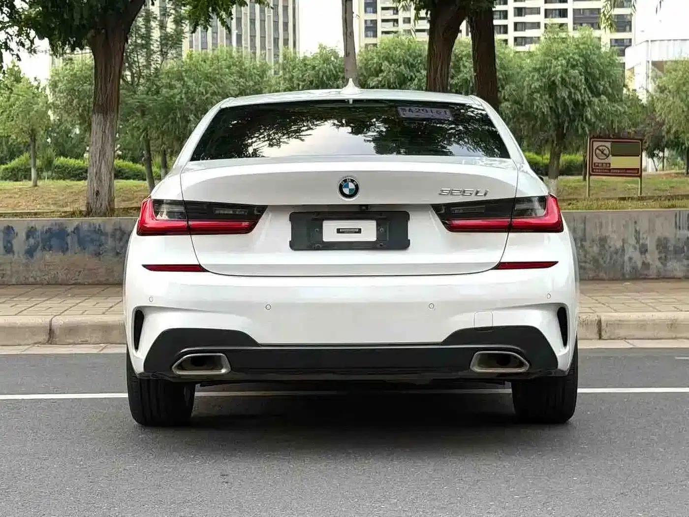 2020 BMW 3 Series 325i M Sport Package — миниатюра 8