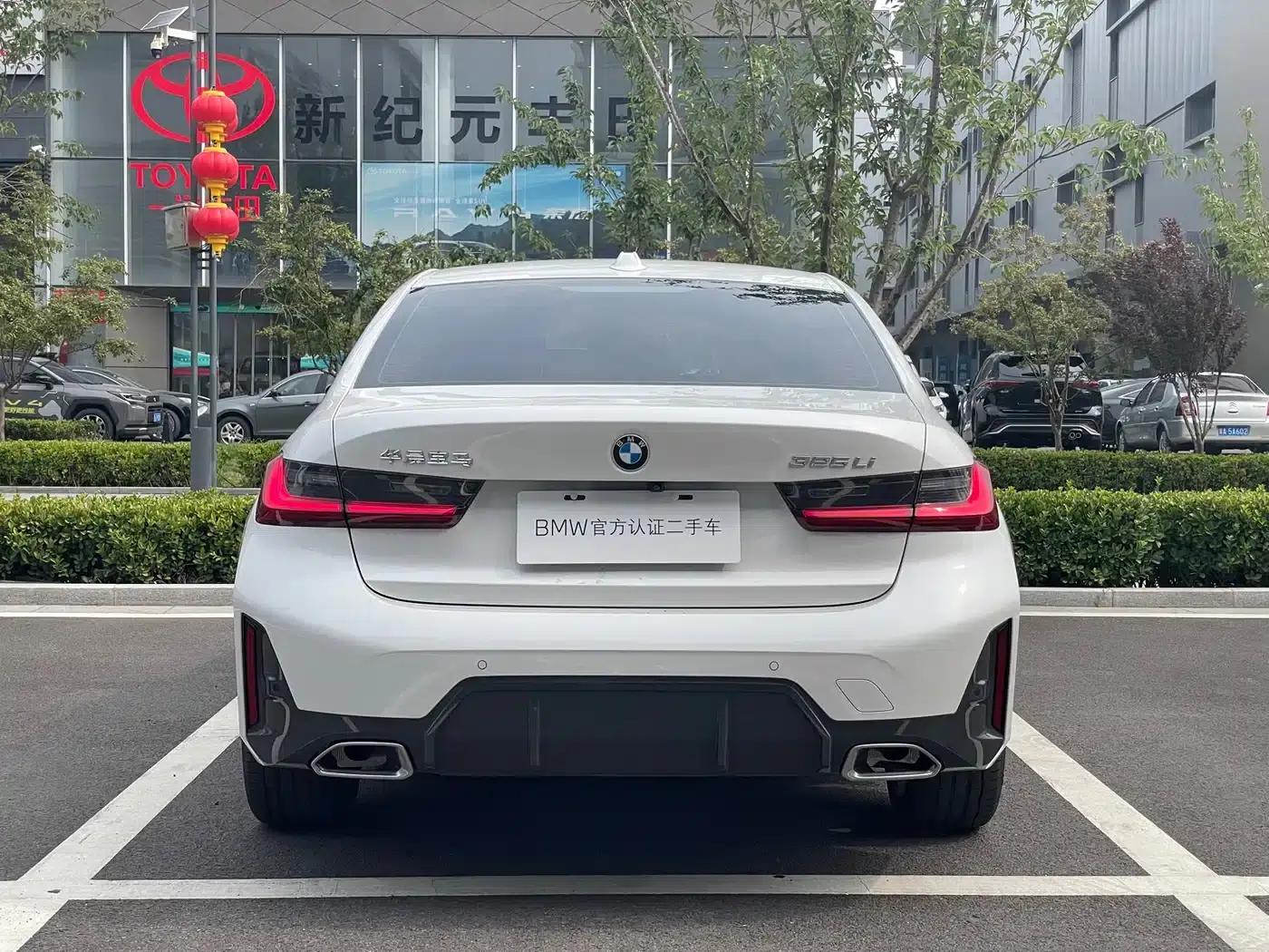2023 BMW 3 Series 325Li M Sport Package — миниатюра 5