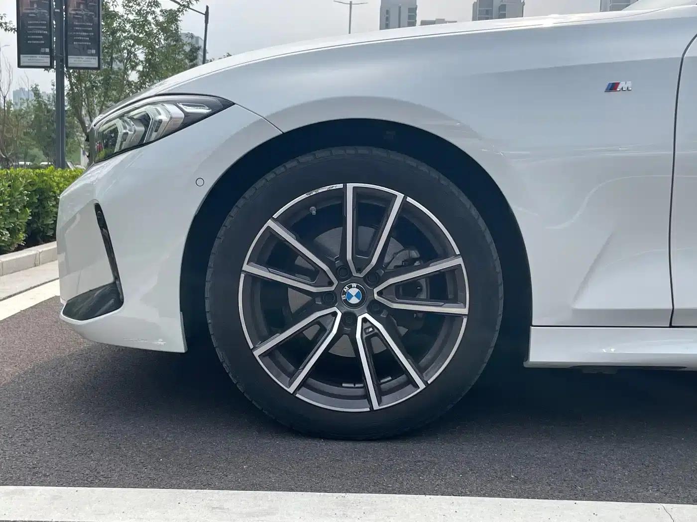 2023 BMW 3 Series 325Li M Sport Package — миниатюра 6