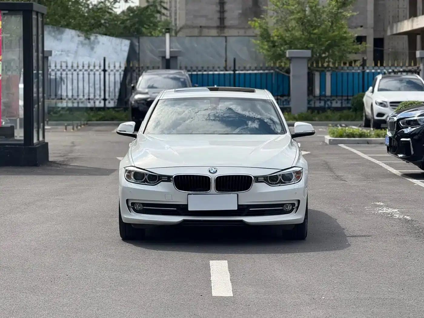 BMW 3 Series 2014 320Li Fashion Edition — миниатюра 2