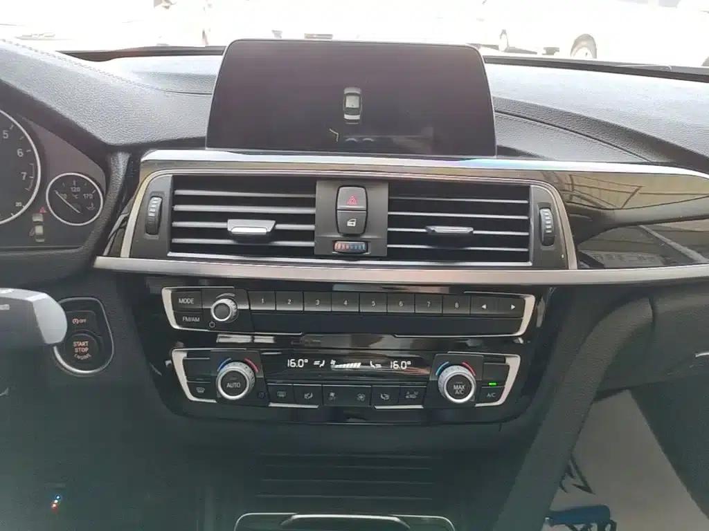 BMW 3 Series 2018 320Li Fashion Edition — миниатюра 13