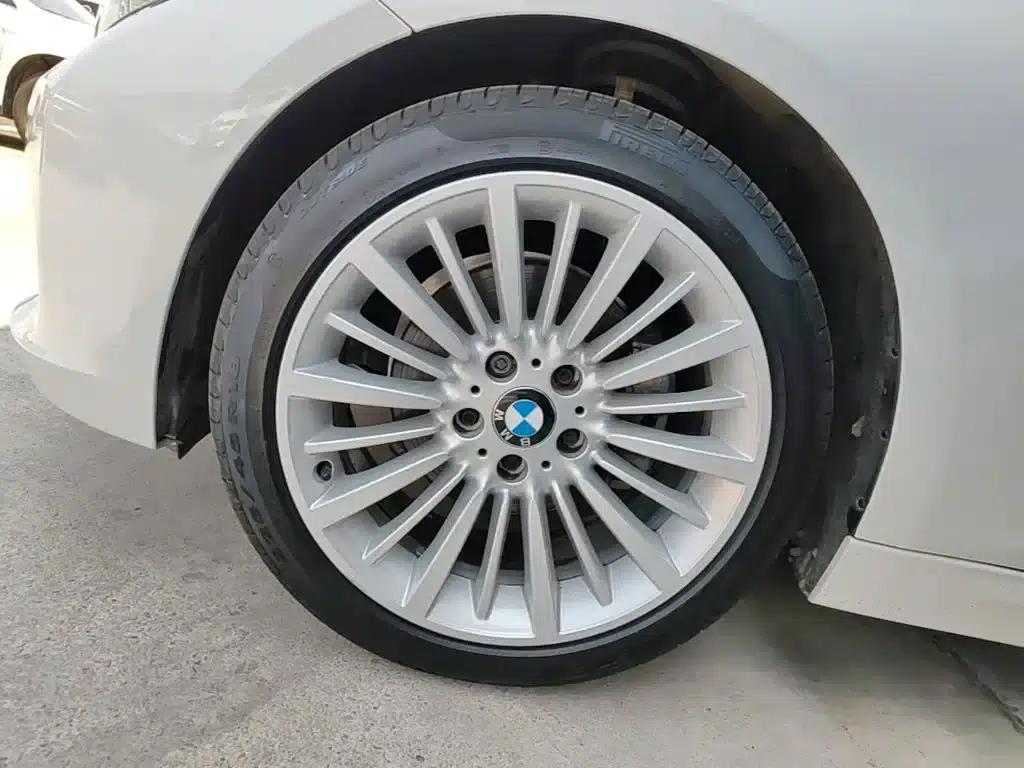BMW 3 Series 2018 320Li Fashion Edition — миниатюра 23