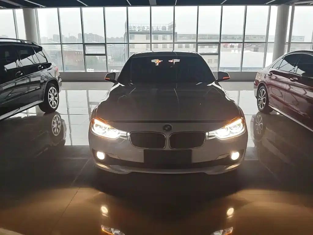 2017 BMW 3 Series 320Li Fashion Edition — миниатюра 3