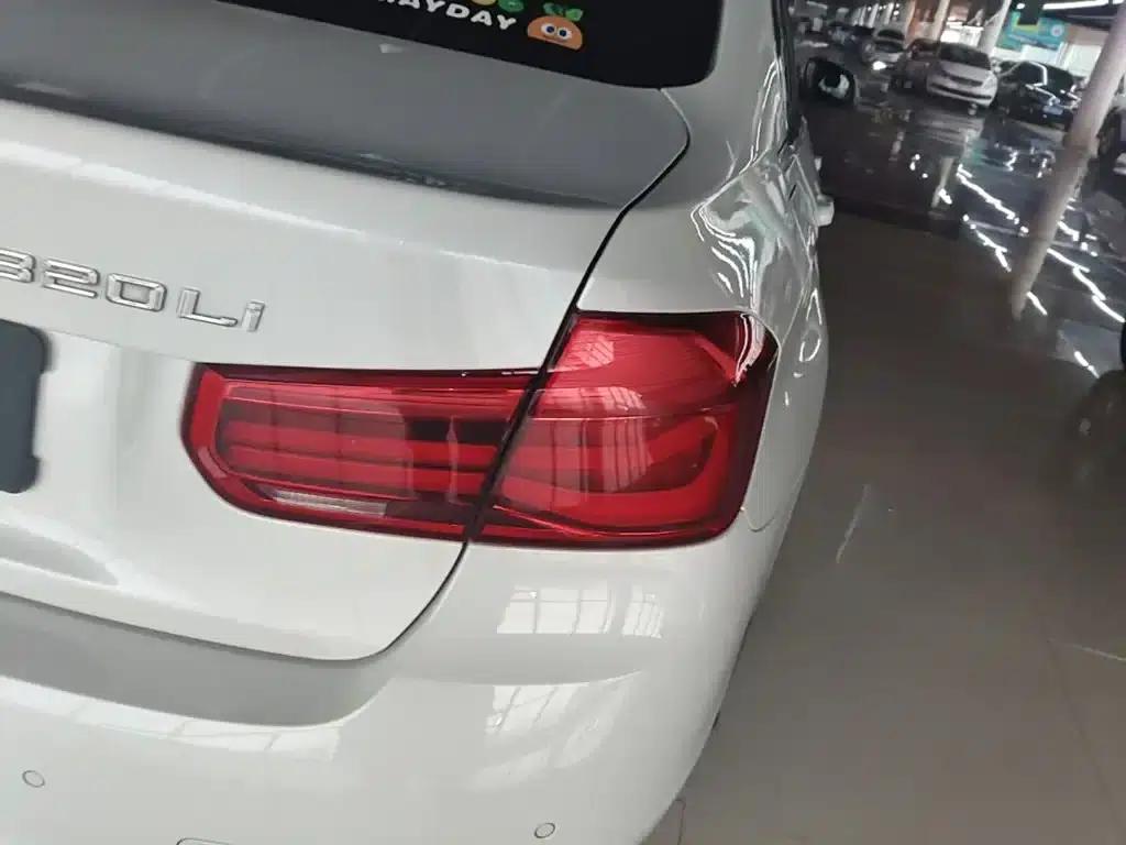2017 BMW 3 Series 320Li Fashion Edition — миниатюра 24