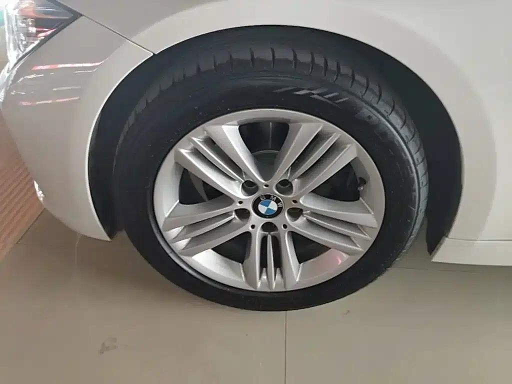 2017 BMW 3 Series 320Li Fashion Edition — миниатюра 25