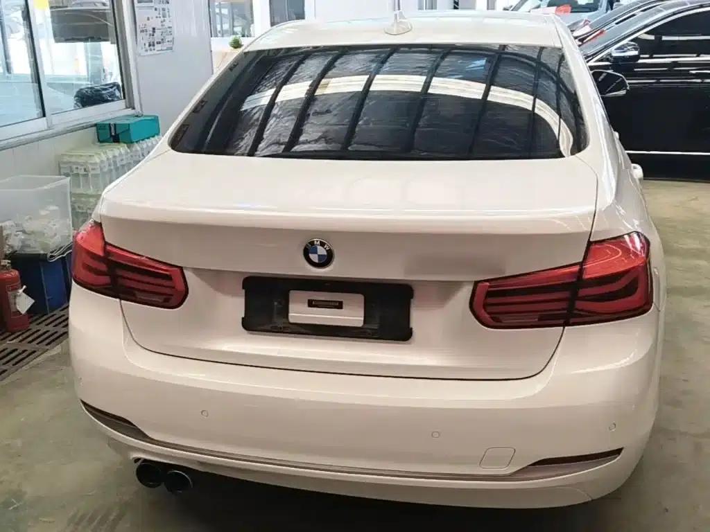 BMW 3 Series 2018 320Li Fashion Edition — миниатюра 4