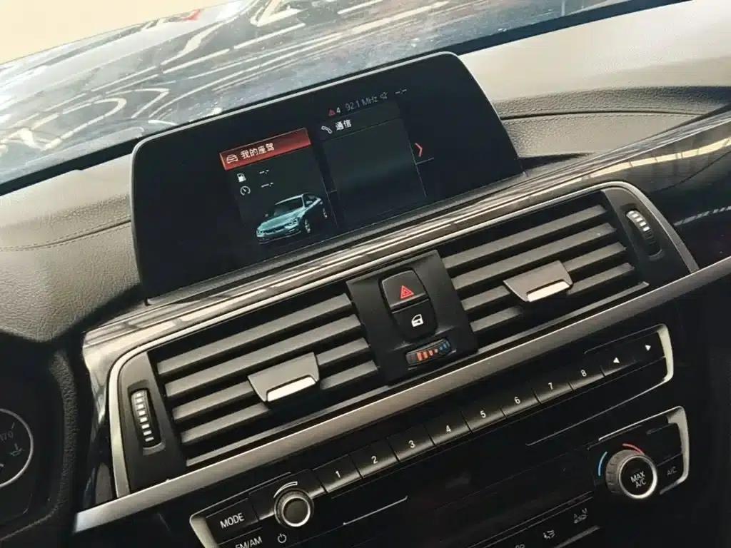 BMW 3 Series 2018 320Li Fashion Edition — миниатюра 9