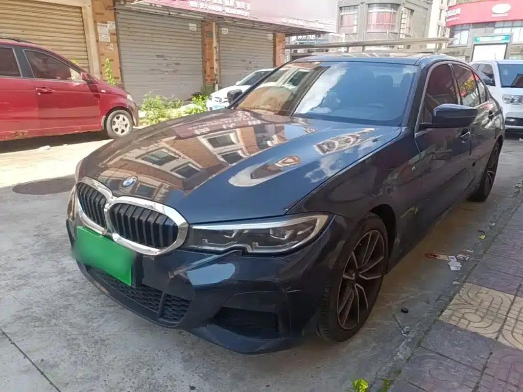 2022 BMW 3 Series 325Li M Sport Package — миниатюра 1