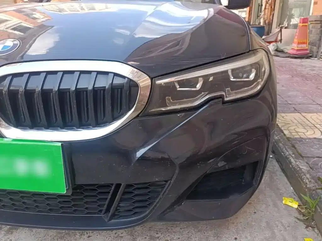 2022 BMW 3 Series 325Li M Sport Package — миниатюра 24