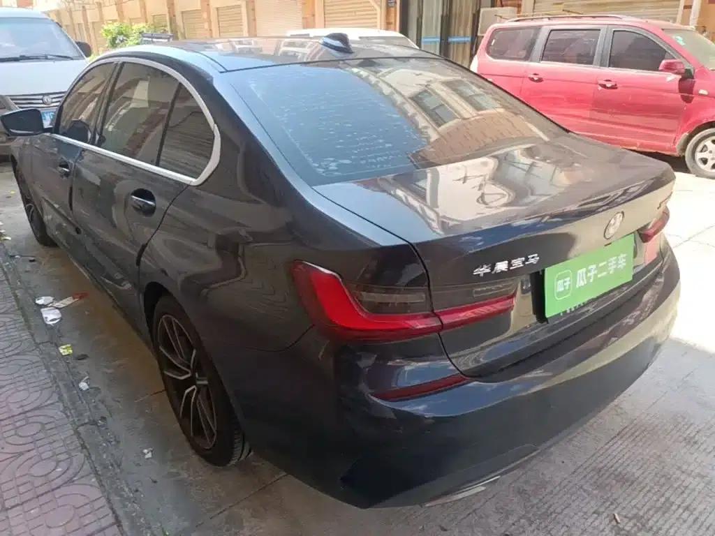 2022 BMW 3 Series 325Li M Sport Package — миниатюра 5