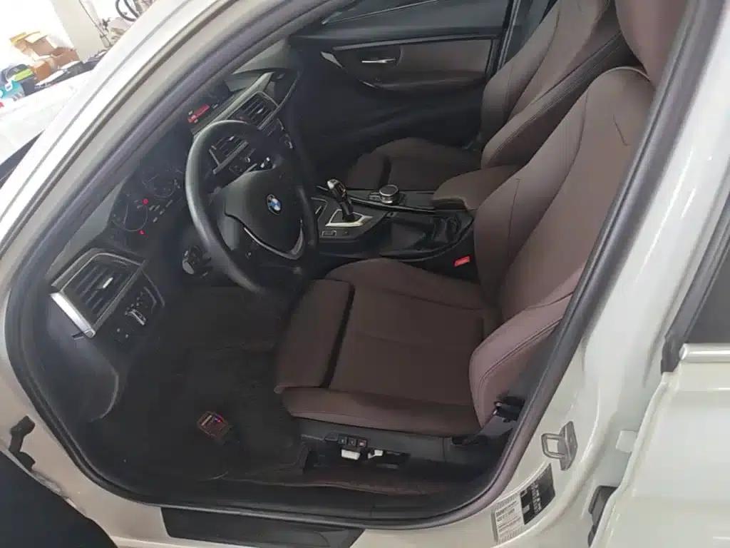 BMW 3 Series 2019 320Li Fashion Edition — миниатюра 15