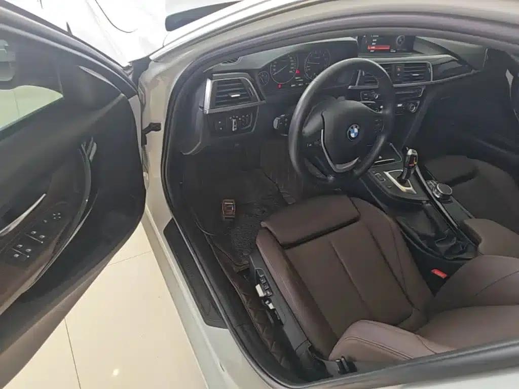 BMW 3 Series 2019 320Li Fashion Edition — миниатюра 16