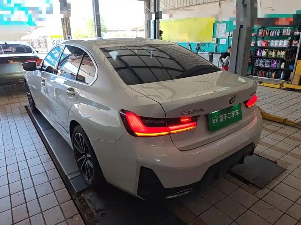 2023 BMW 3 Series 320Li M Sport Package — миниатюра 5