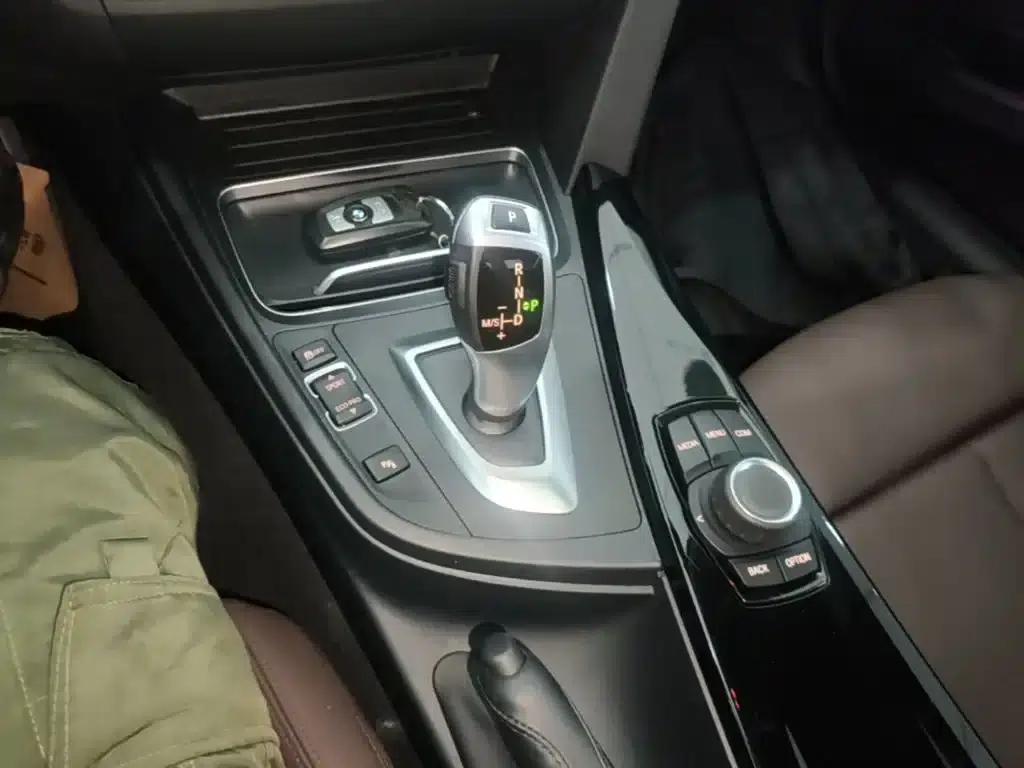 BMW 3 Series 2018 320Li Fashion Edition — миниатюра 14