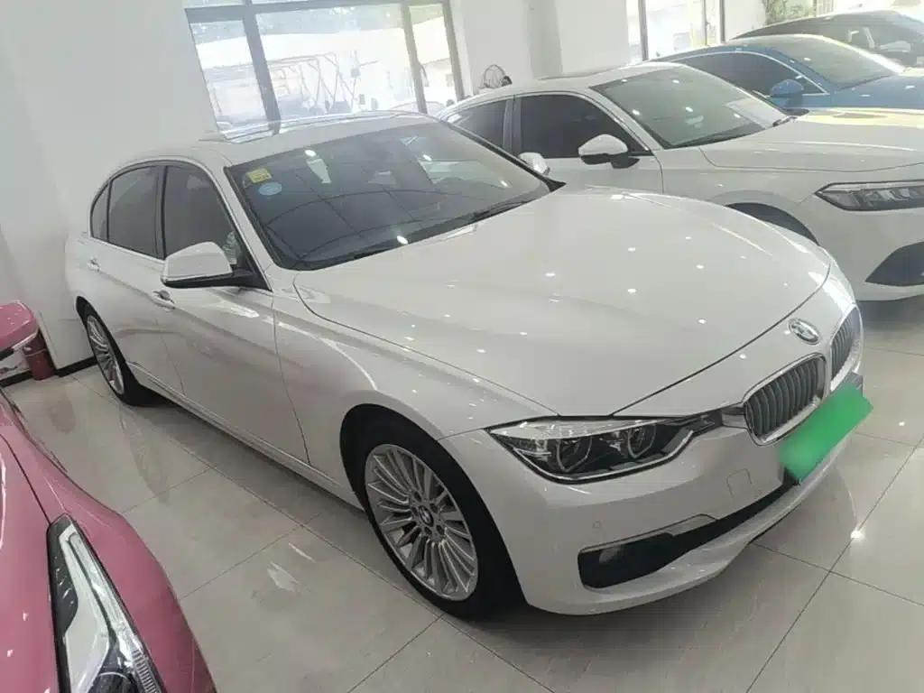 BMW 3 Series 2018 320Li Fashion Edition — миниатюра 4
