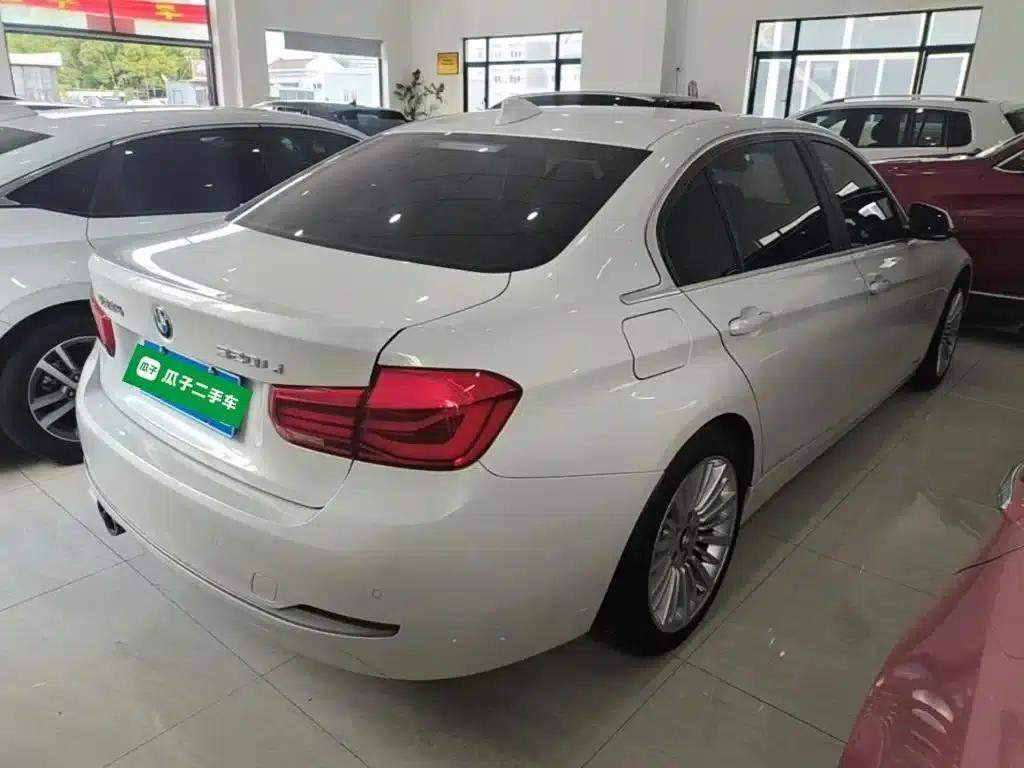 BMW 3 Series 2018 320Li Fashion Edition — миниатюра 7