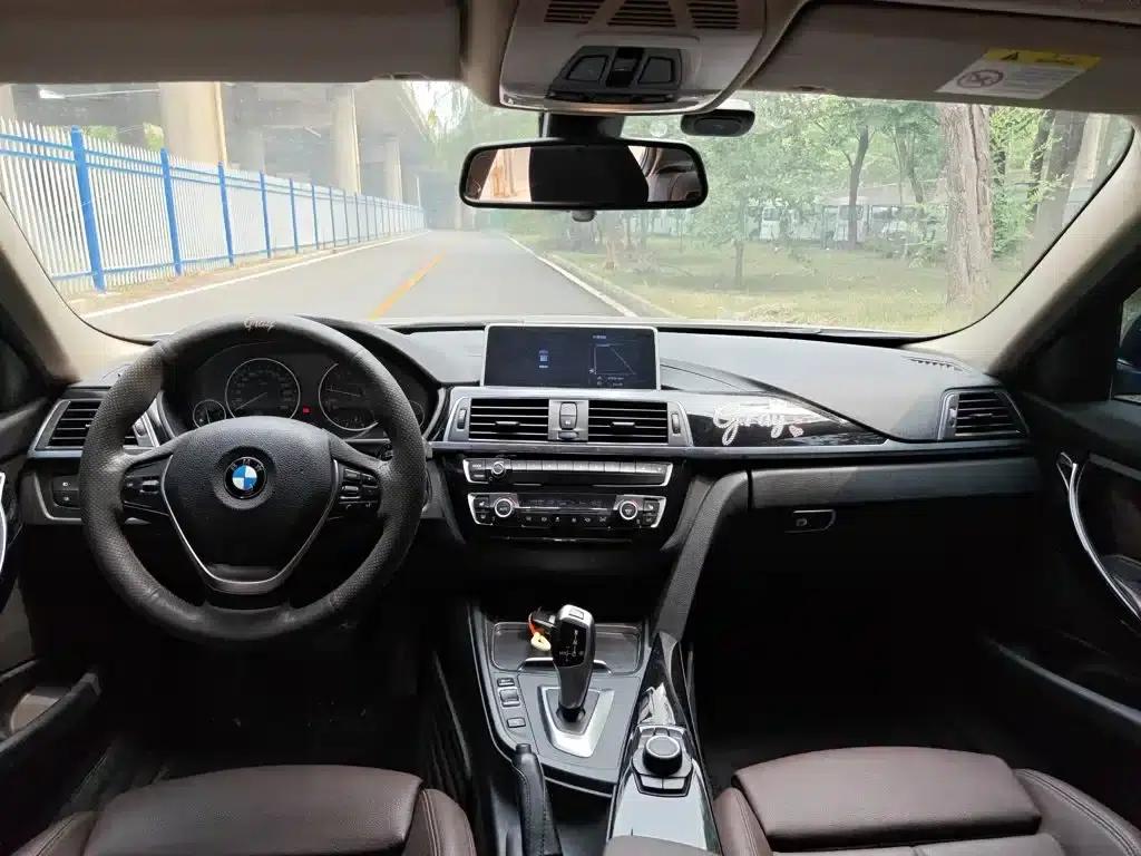 BMW 3 Series 2018 320Li Fashion Edition — миниатюра 15
