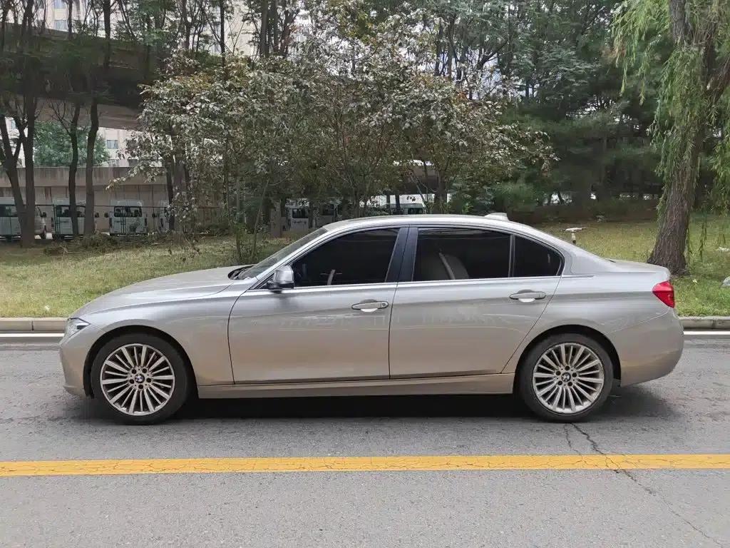 BMW 3 Series 2018 320Li Fashion Edition — миниатюра 9
