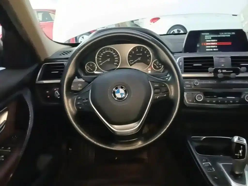 BMW 3 Series 2018 320Li Fashion Edition — миниатюра 11