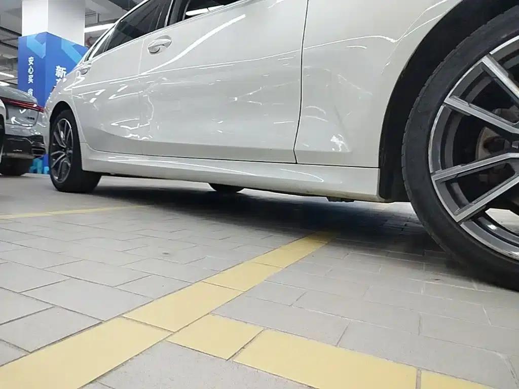 2022 BMW 3 Series 320Li M Sport Package — миниатюра 21