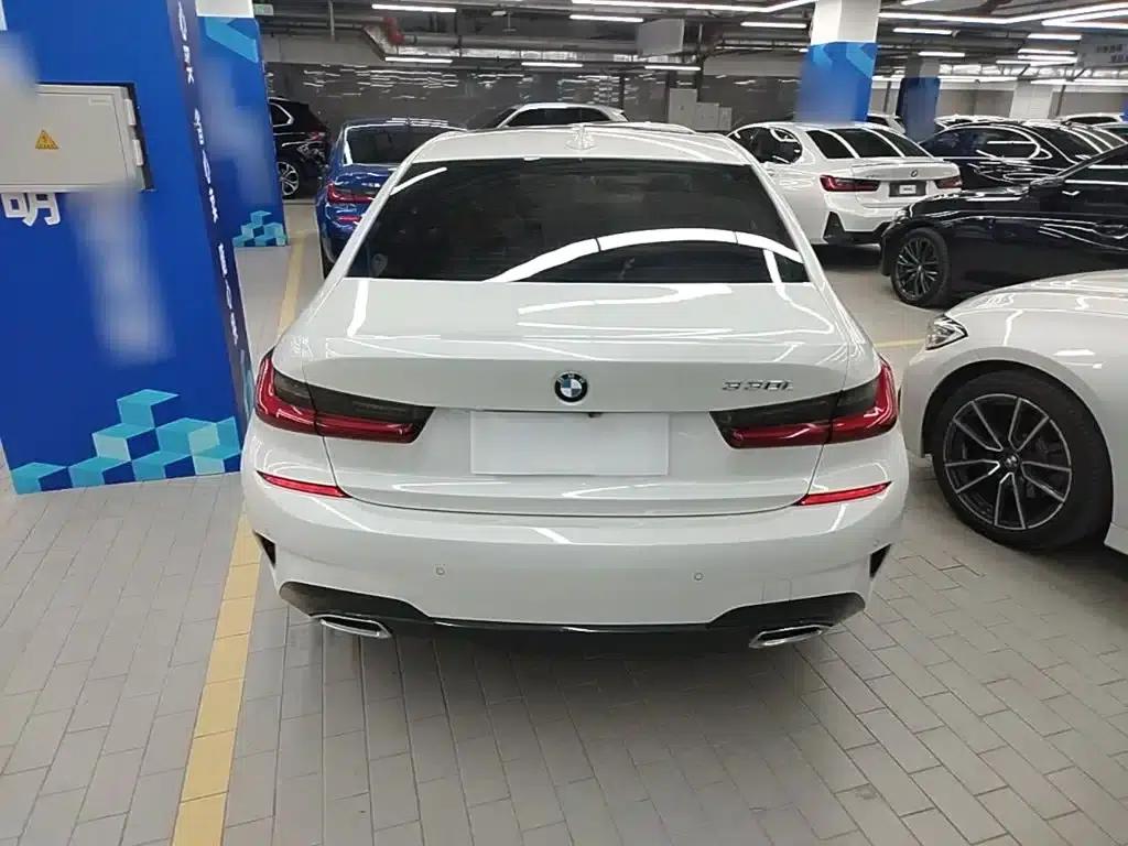 2022 BMW 3 Series 320Li M Sport Package — миниатюра 6