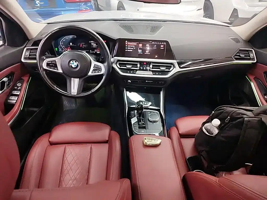 2022 BMW 3 Series 320Li M Sport Package — миниатюра 10