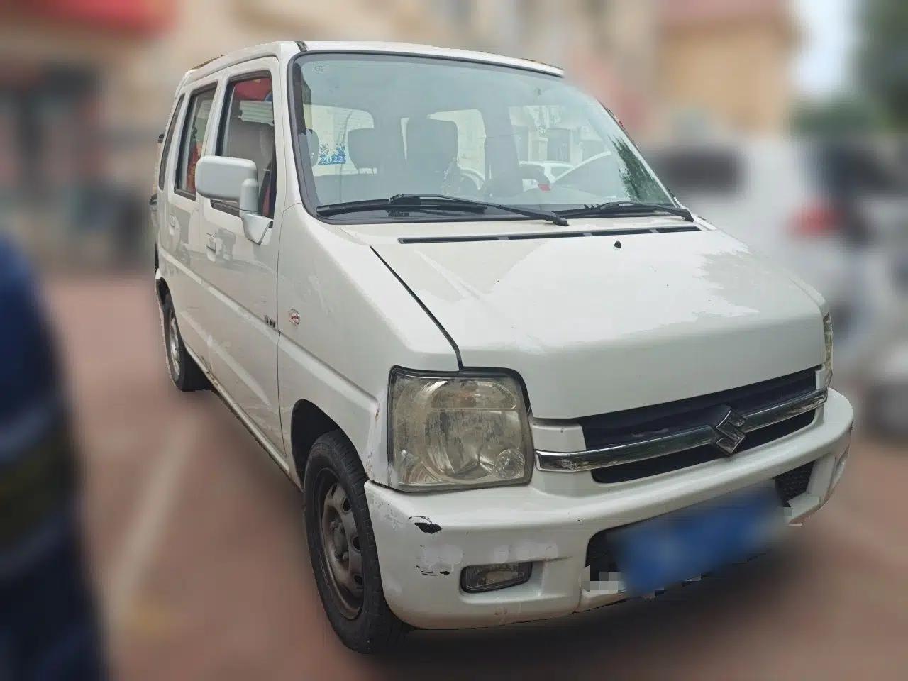 Suzuki Wagon R 2016 1.4L Manual Value Model — миниатюра 3