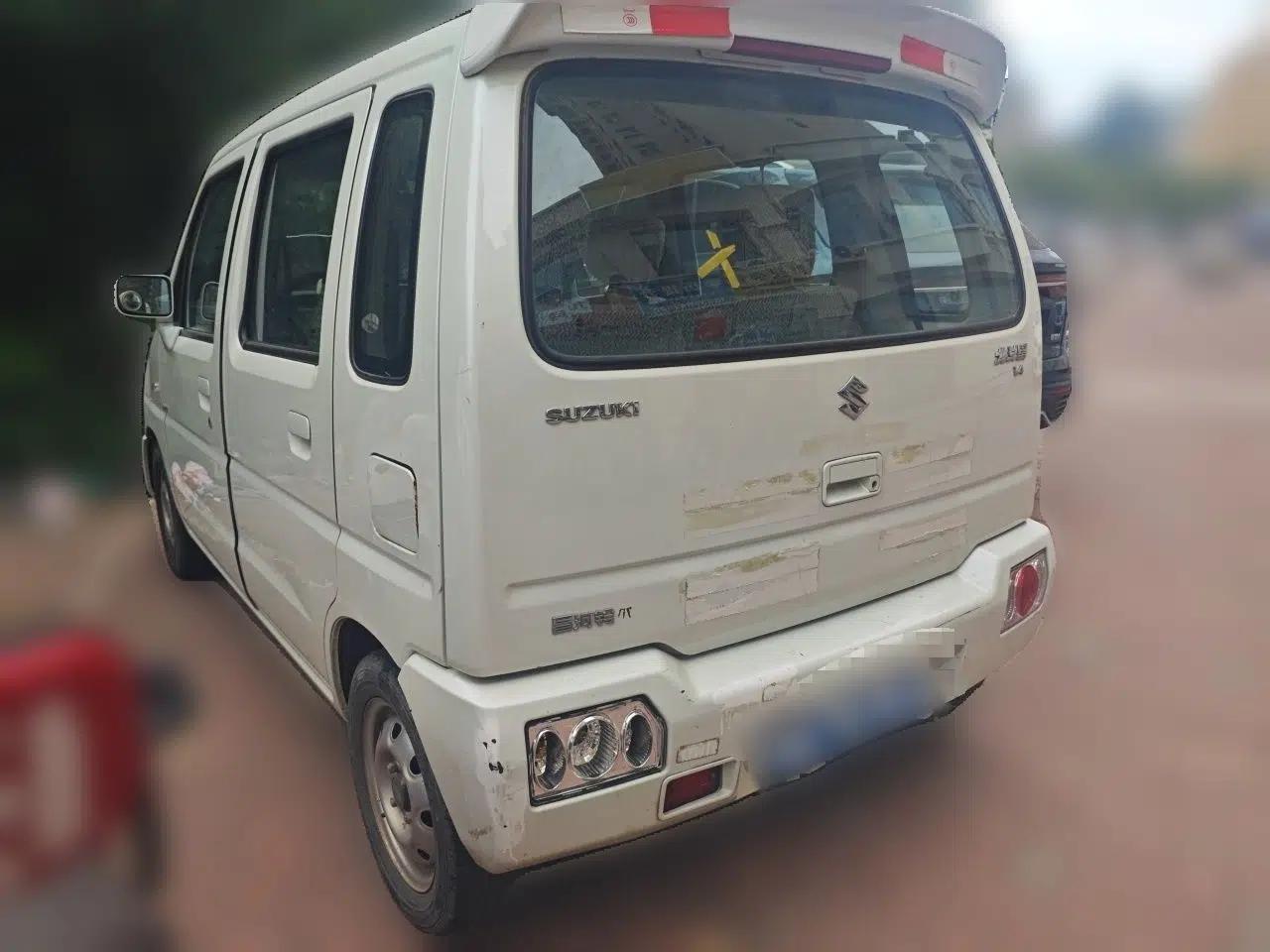 Suzuki Wagon R 2016 1.4L Manual Value Model — миниатюра 4
