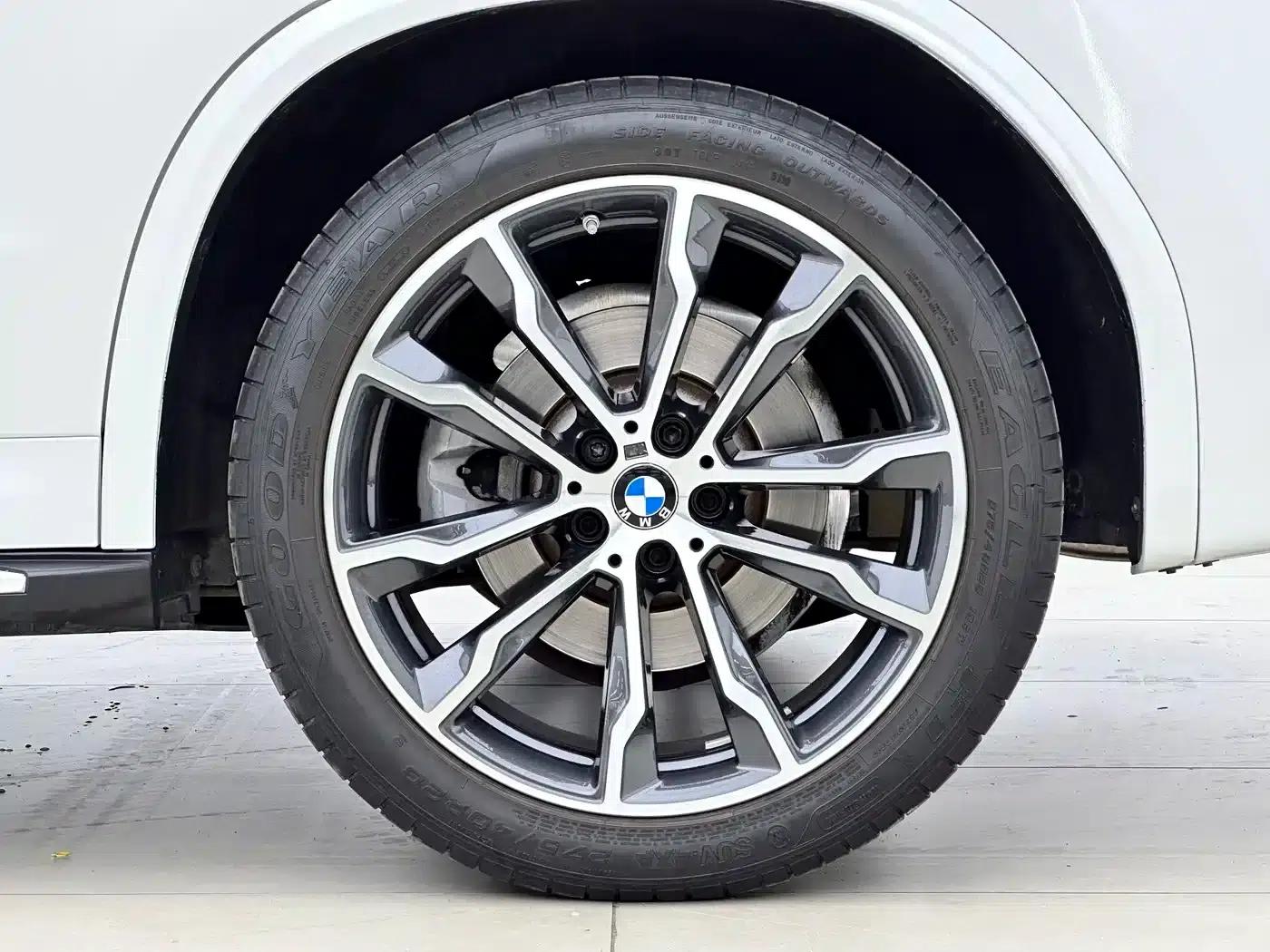 BMW X3 2020 xDrive30i Leading M Sport Package — миниатюра 2