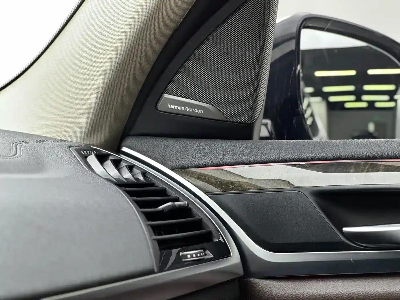 BMW X3 2020 xDrive30i Leading M Sport Package — миниатюра 12