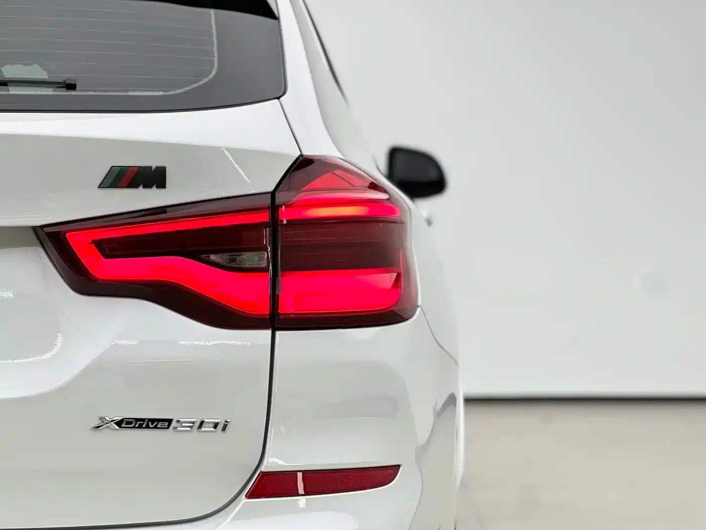 BMW X3 2020 xDrive30i Leading M Sport Package — миниатюра 3
