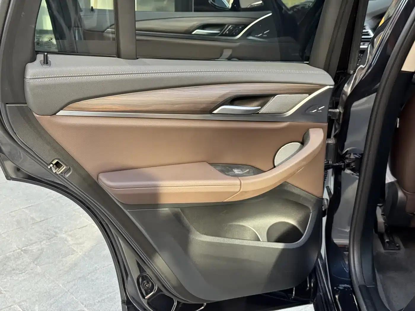 BMW X3 2022 xDrive30i Leading Edition M Sport Package — миниатюра 15