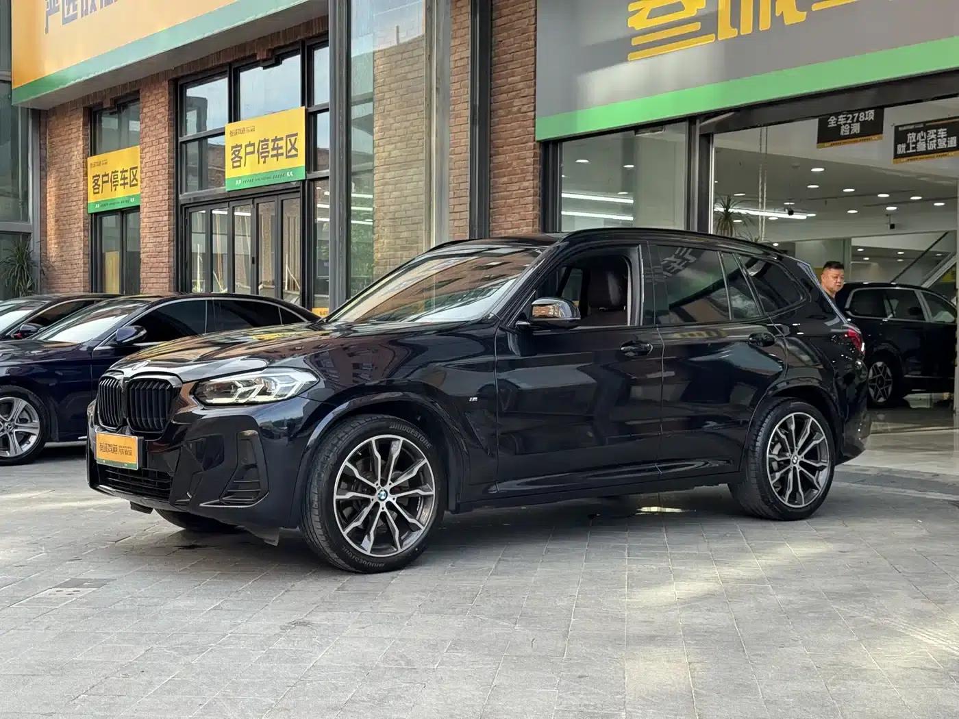 BMW X3 2022 xDrive30i Leading Edition M Sport Package — миниатюра 4