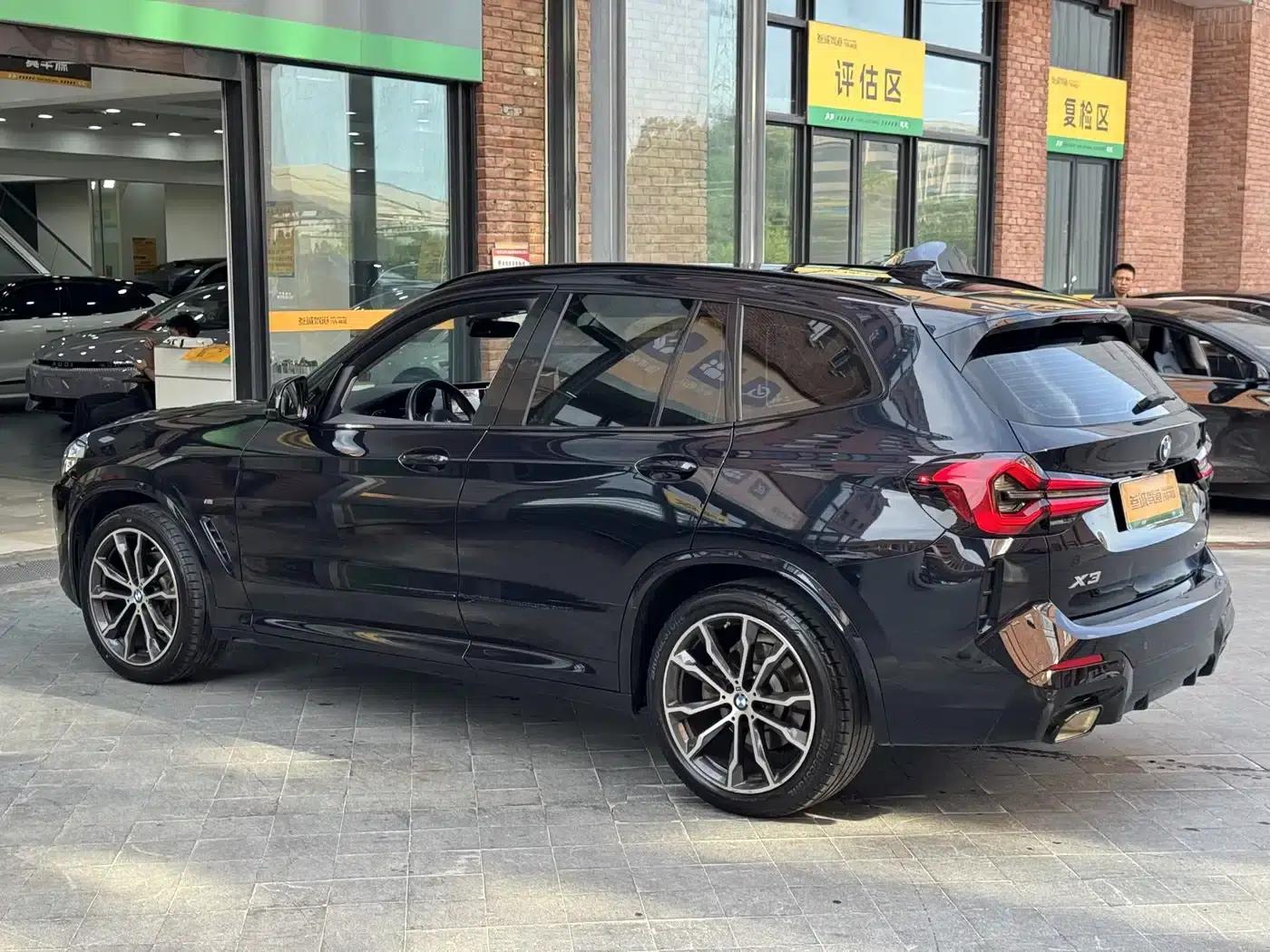 BMW X3 2022 xDrive30i Leading Edition M Sport Package — миниатюра 6