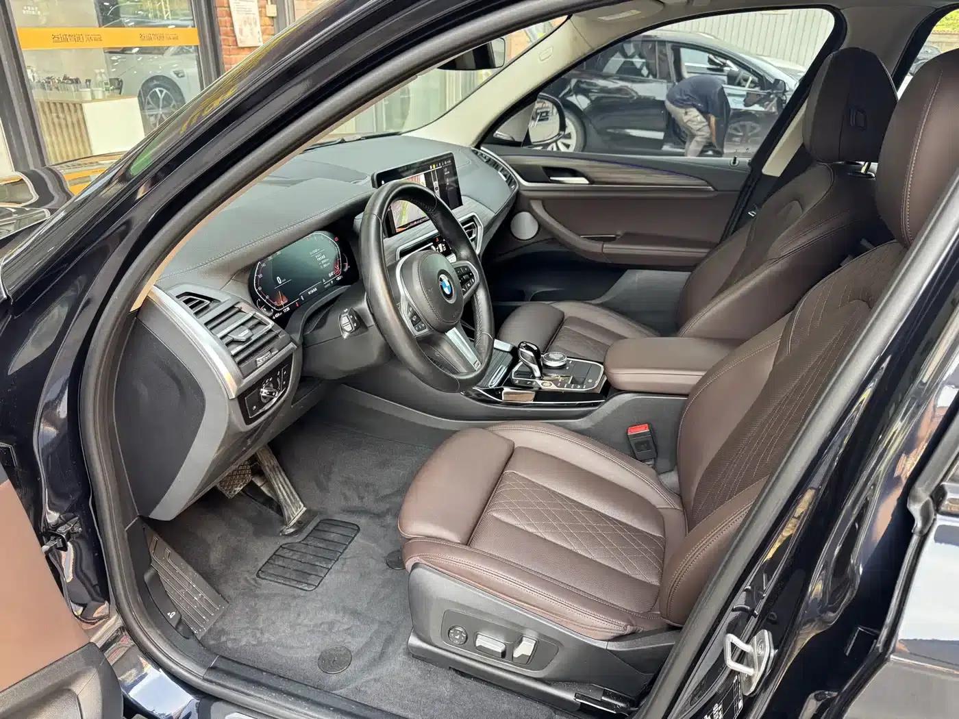 BMW X3 2022 xDrive30i Leading Edition M Sport Package — миниатюра 8