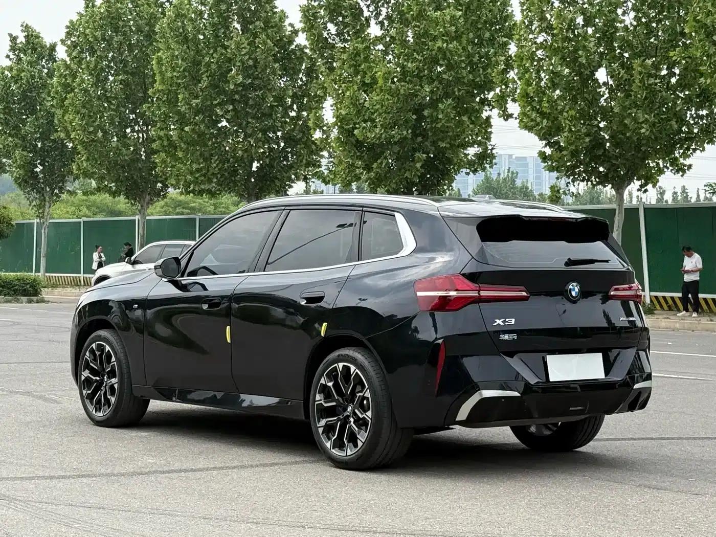 BMW X3 2025 xDrive30L Luxury M Sport Package — миниатюра 18