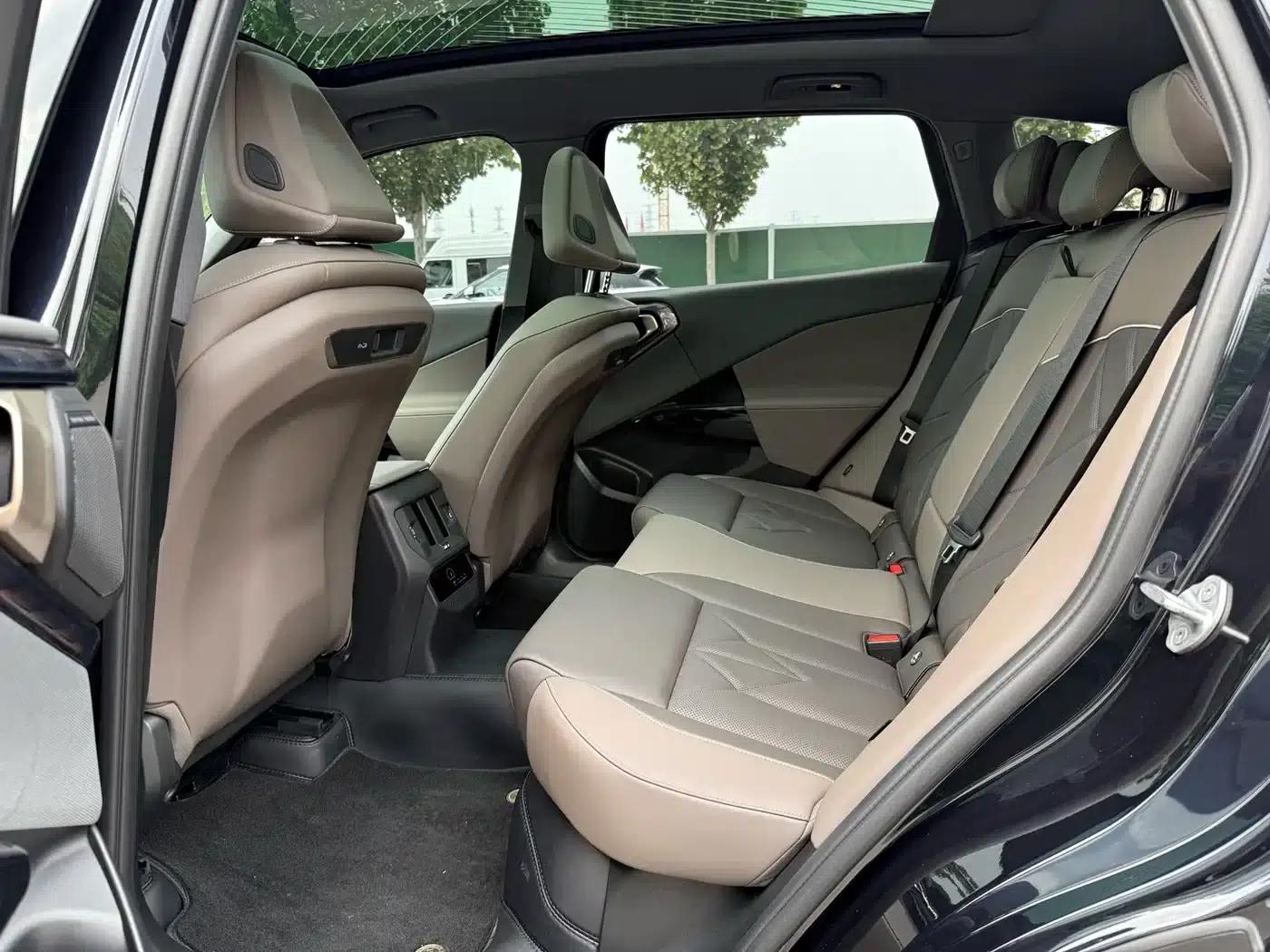 BMW X3 2025 xDrive30L Luxury M Sport Package — миниатюра 5
