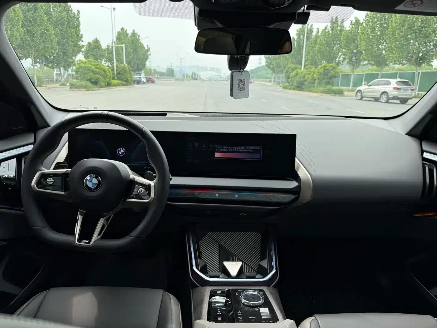 BMW X3 2025 xDrive30L Luxury M Sport Package — миниатюра 6