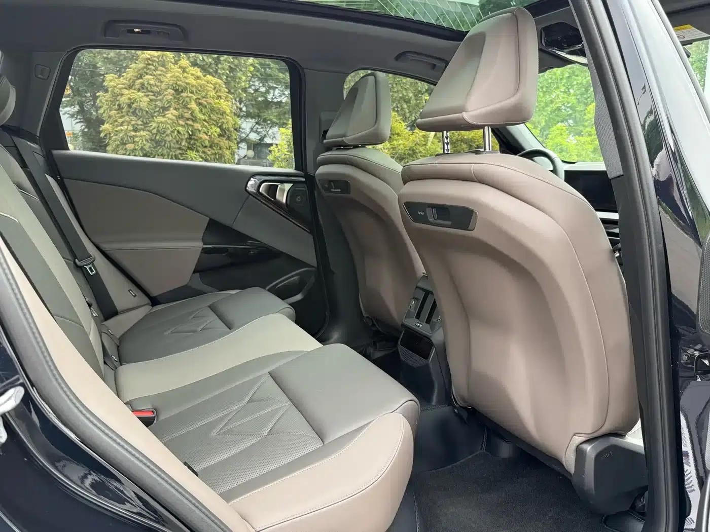 BMW X3 2025 xDrive30L Luxury M Sport Package — миниатюра 8