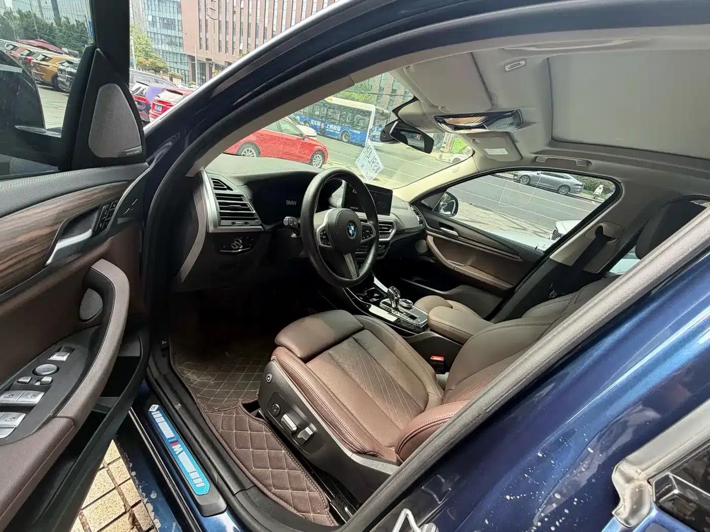 BMW X3 2022 xDrive30i Leading Edition M Sport Package — миниатюра 7