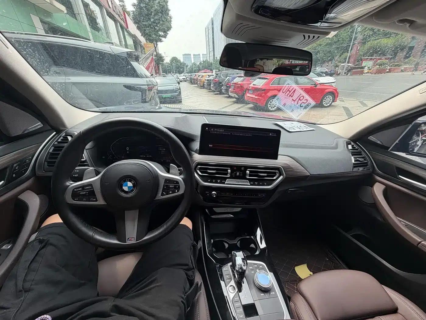 BMW X3 2022 xDrive30i Leading Edition M Sport Package — миниатюра 8