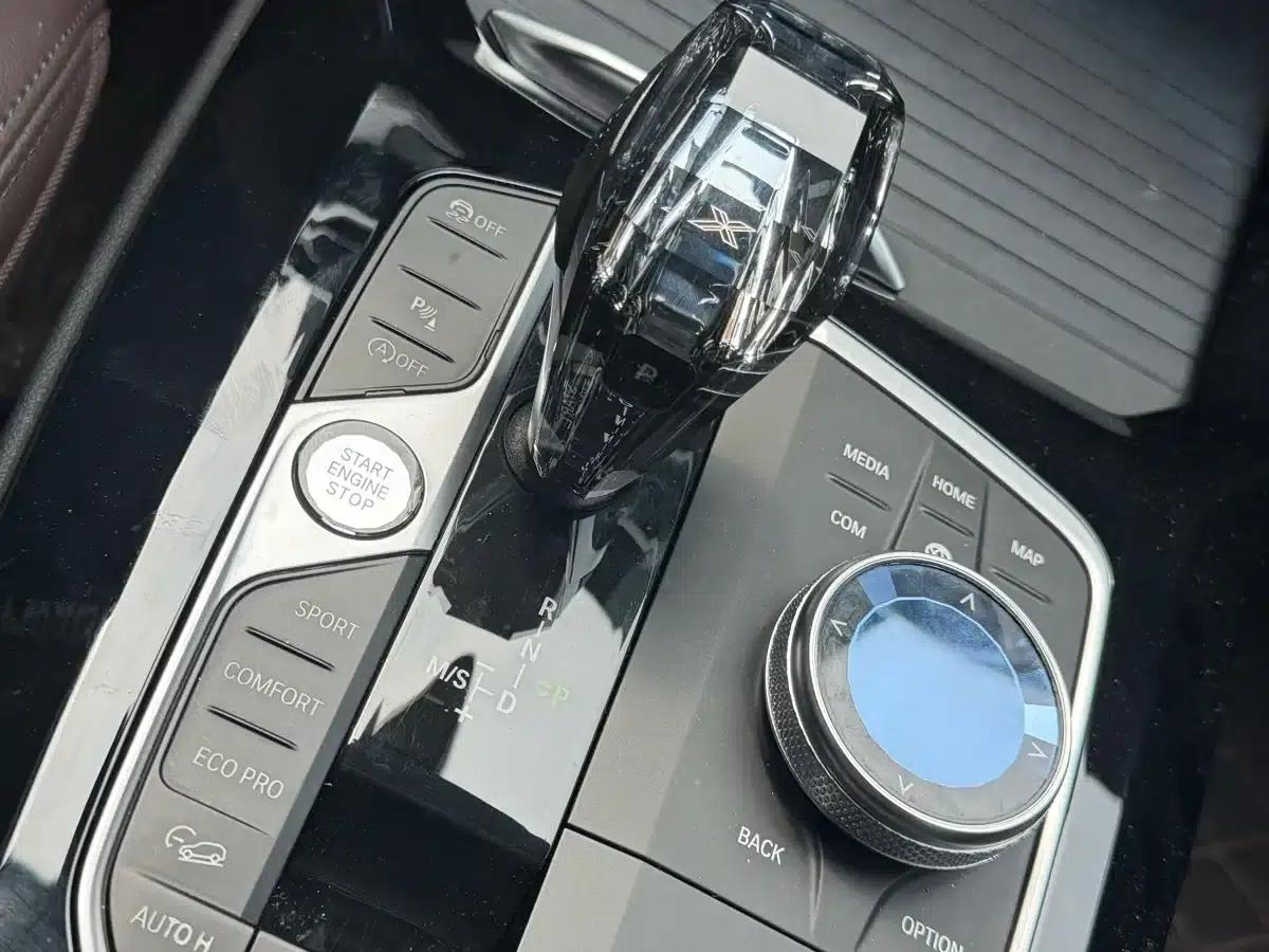 BMW X3 2022 xDrive30i Leading Edition M Sport Package — миниатюра 10