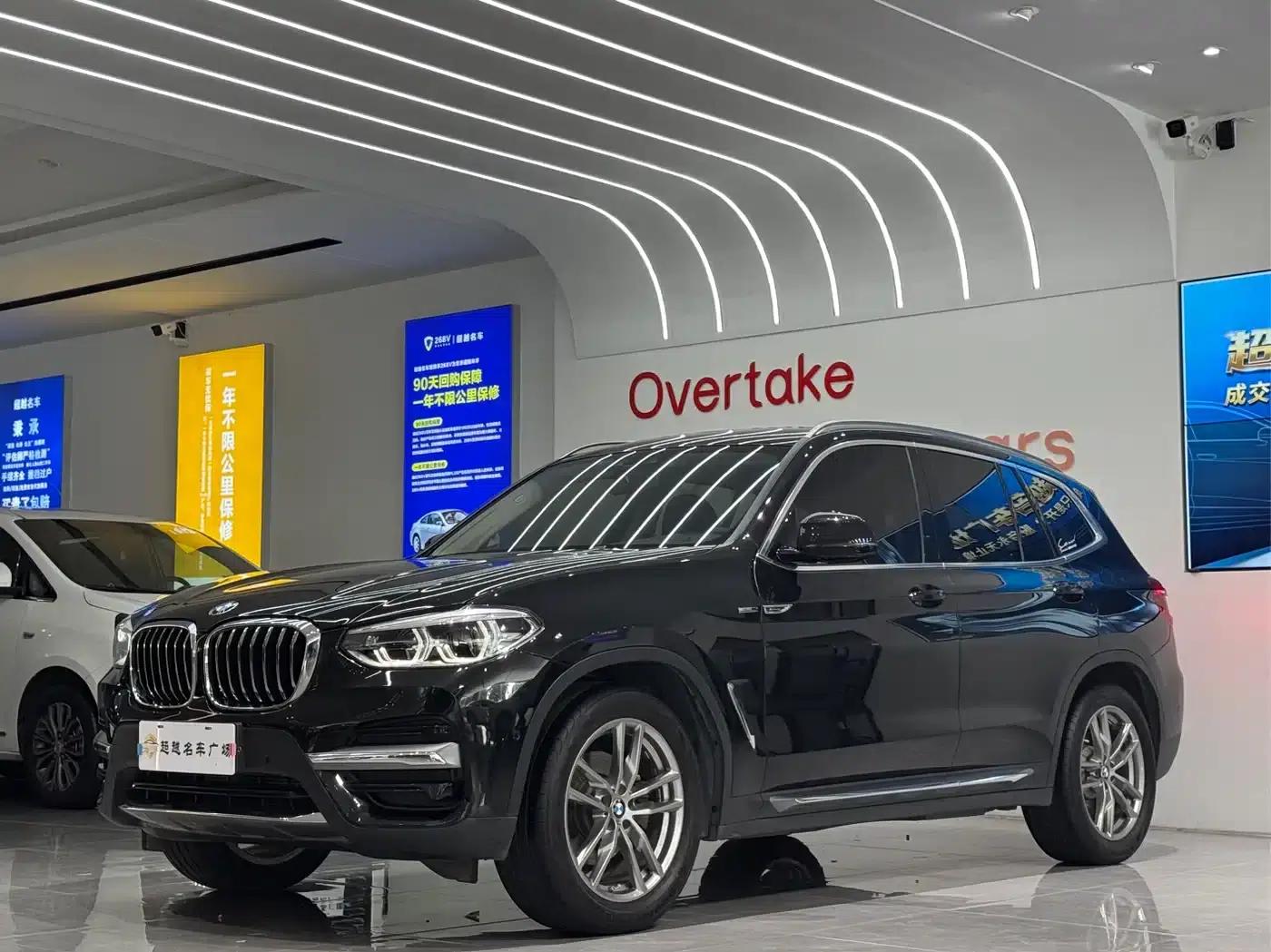 BMW X3 2021 xDrive28i Luxury Package — миниатюра 1