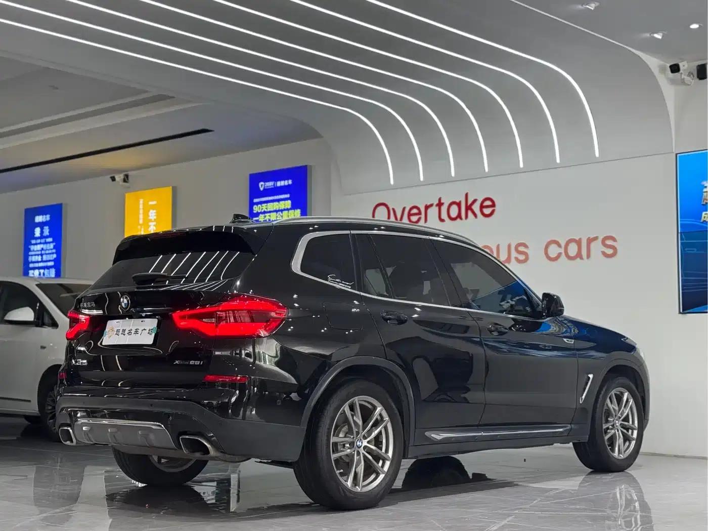 BMW X3 2021 xDrive28i Luxury Package — миниатюра 6