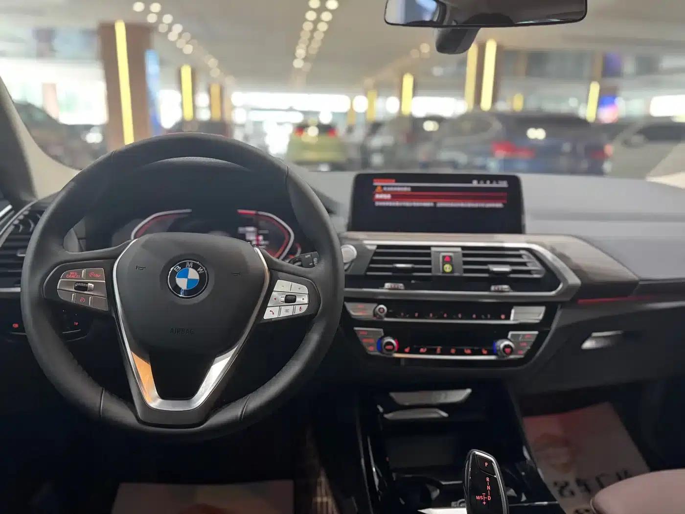 BMW X3 2021 xDrive28i Luxury Package — миниатюра 8