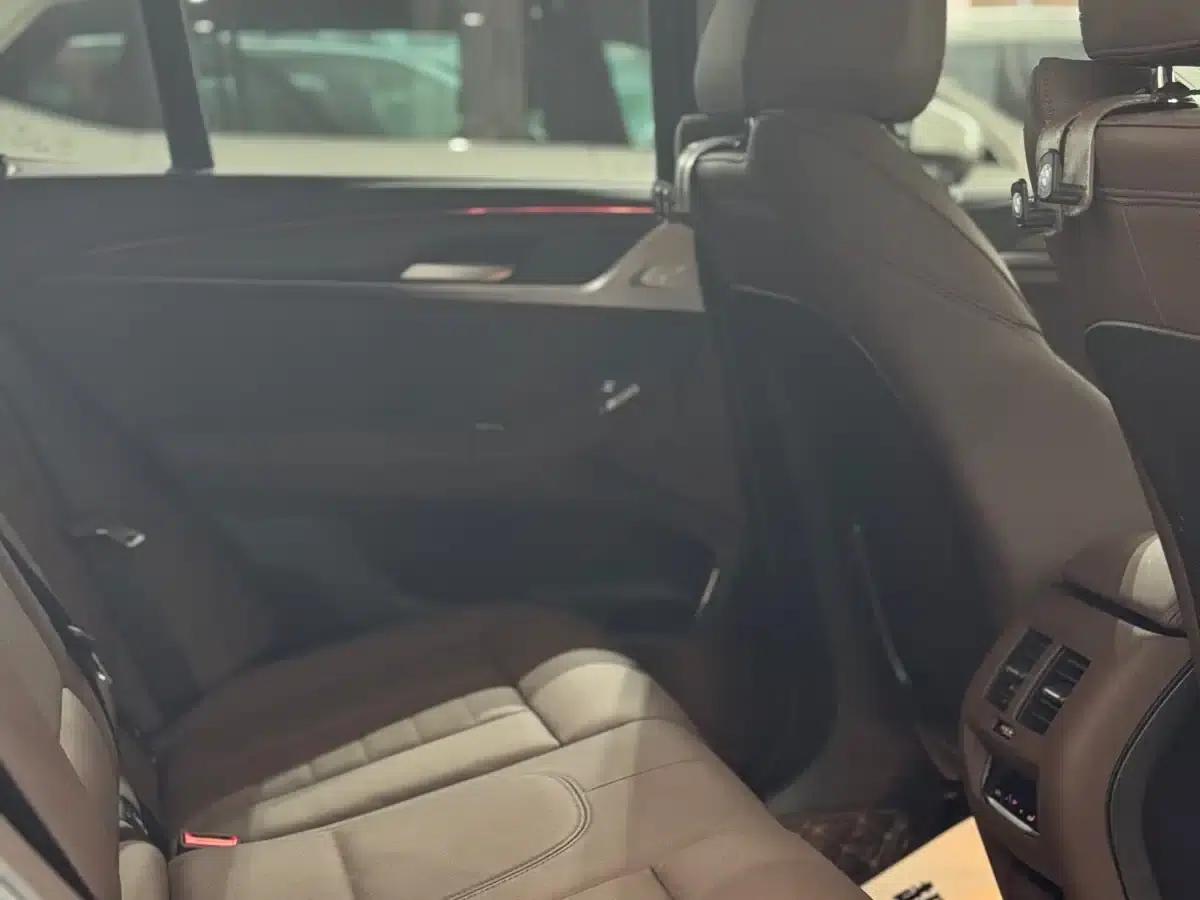 BMW X3 2021 xDrive28i Luxury Package — миниатюра 10
