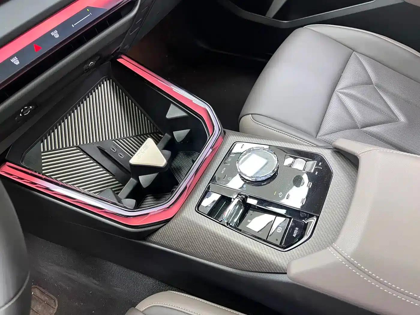 BMW X3 2025 xDrive30L Luxury M Sport Package — миниатюра 28