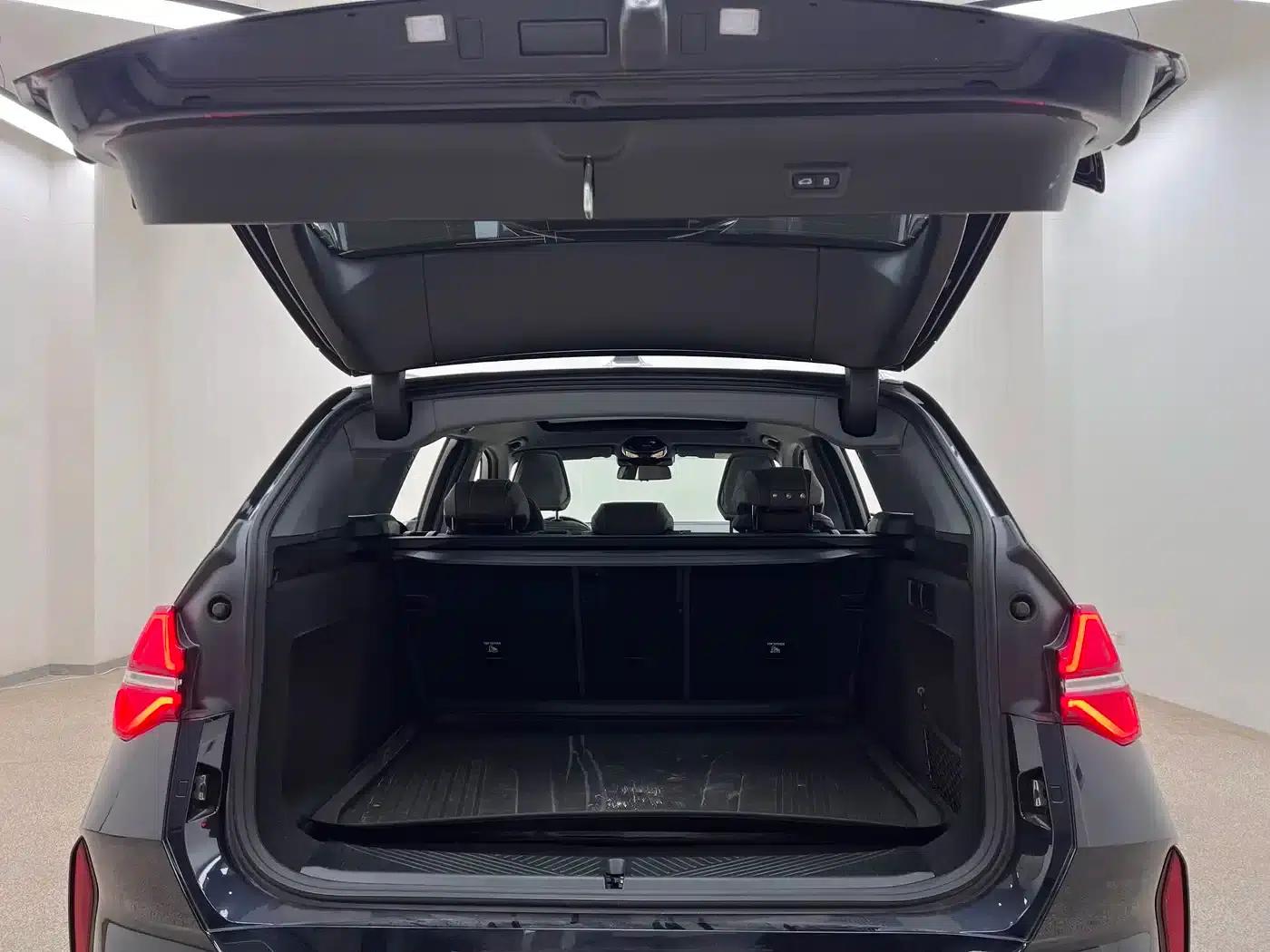 BMW X3 2025 xDrive30L Luxury M Sport Package — миниатюра 34