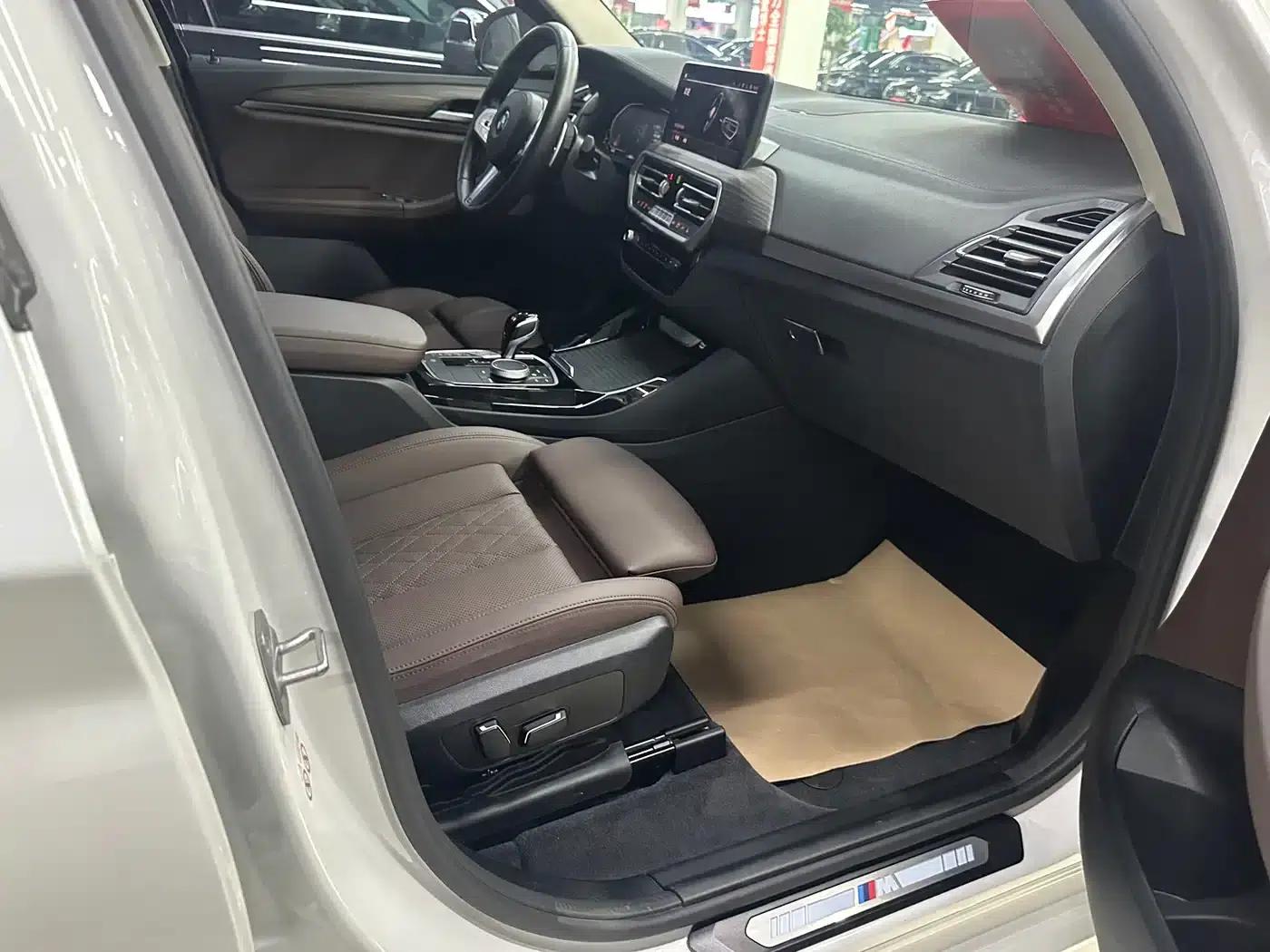BMW X3 2023 xDrive30i Leading Edition M Sport Package — миниатюра 20