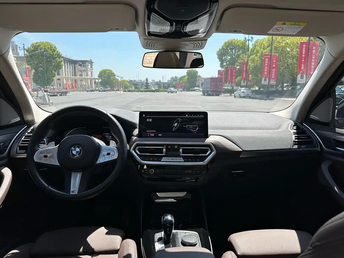 BMW X3 2023 xDrive30i Leading Edition M Sport Package — миниатюра 9